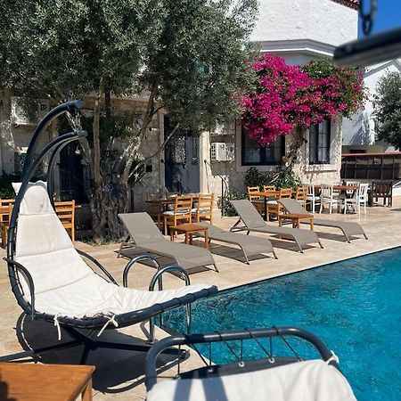 Alacati Albatross Hotel ภายนอก รูปภาพ