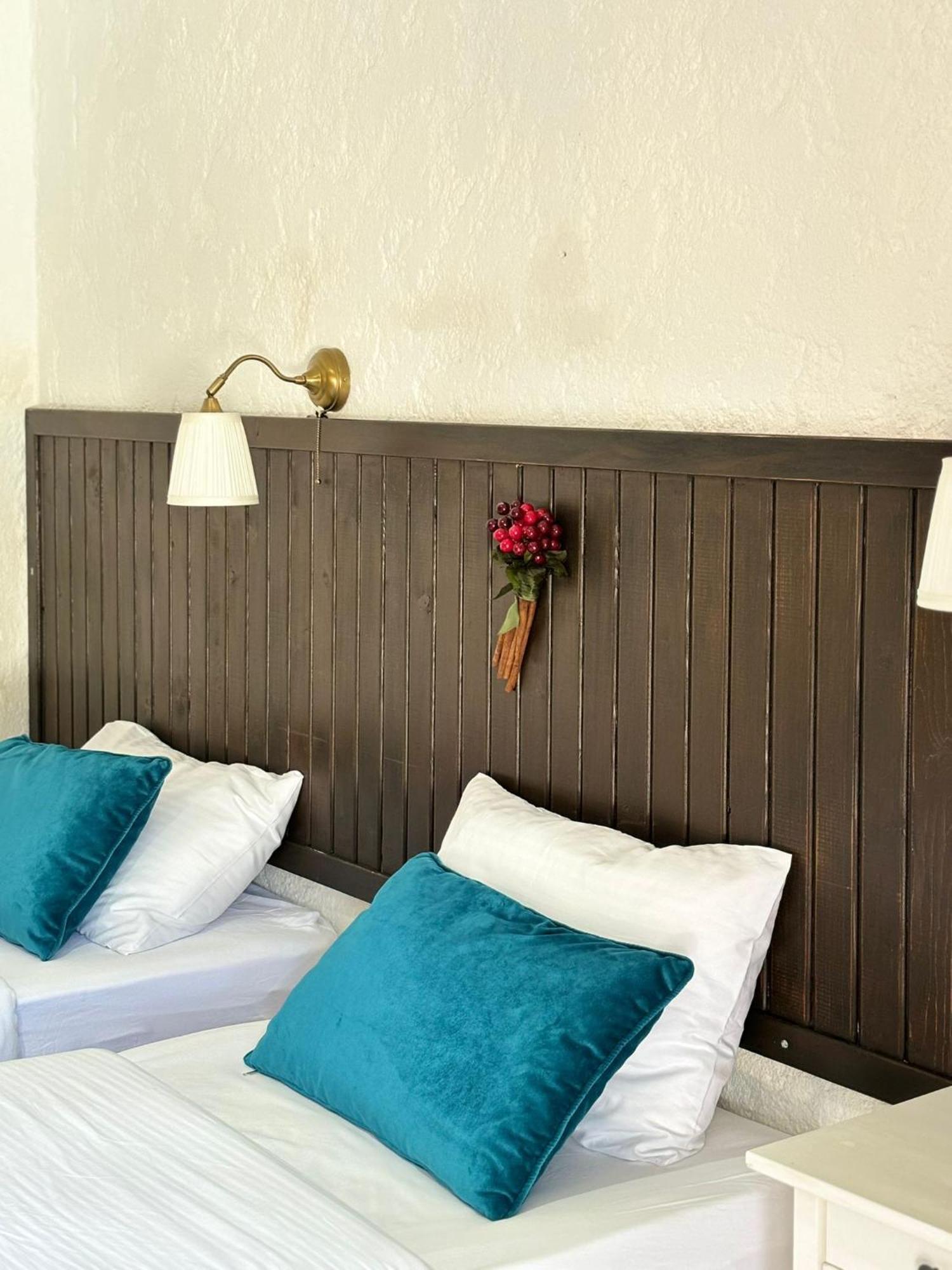 Alacati Albatross Hotel ภายนอก รูปภาพ