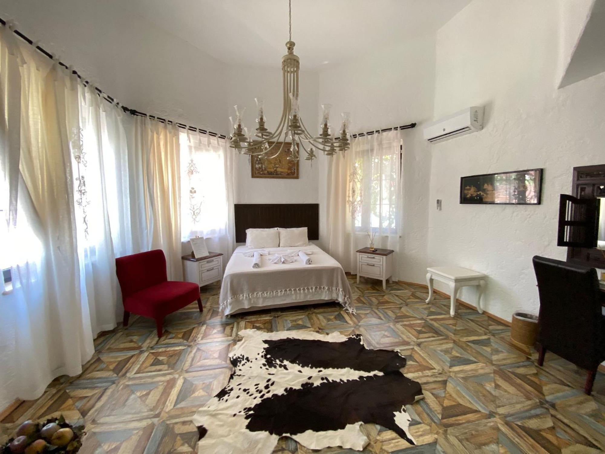 Alacati Albatross Hotel ภายนอก รูปภาพ