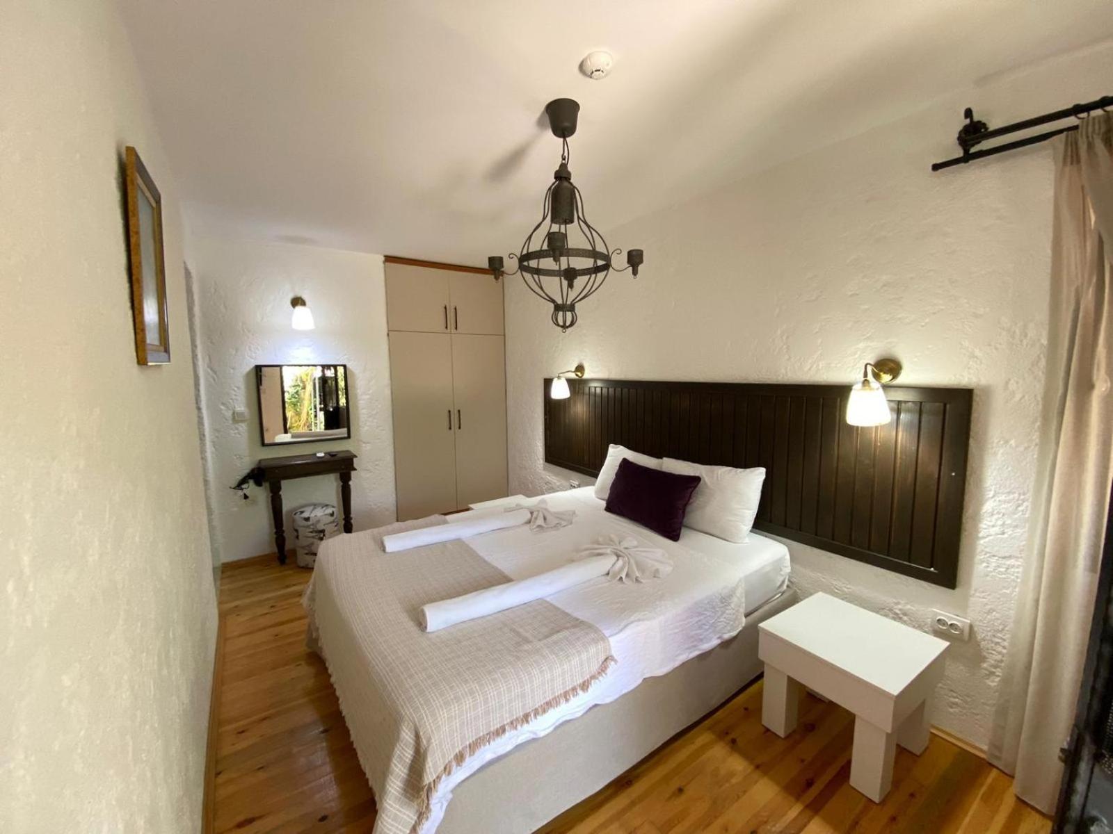 Alacati Albatross Hotel ภายนอก รูปภาพ