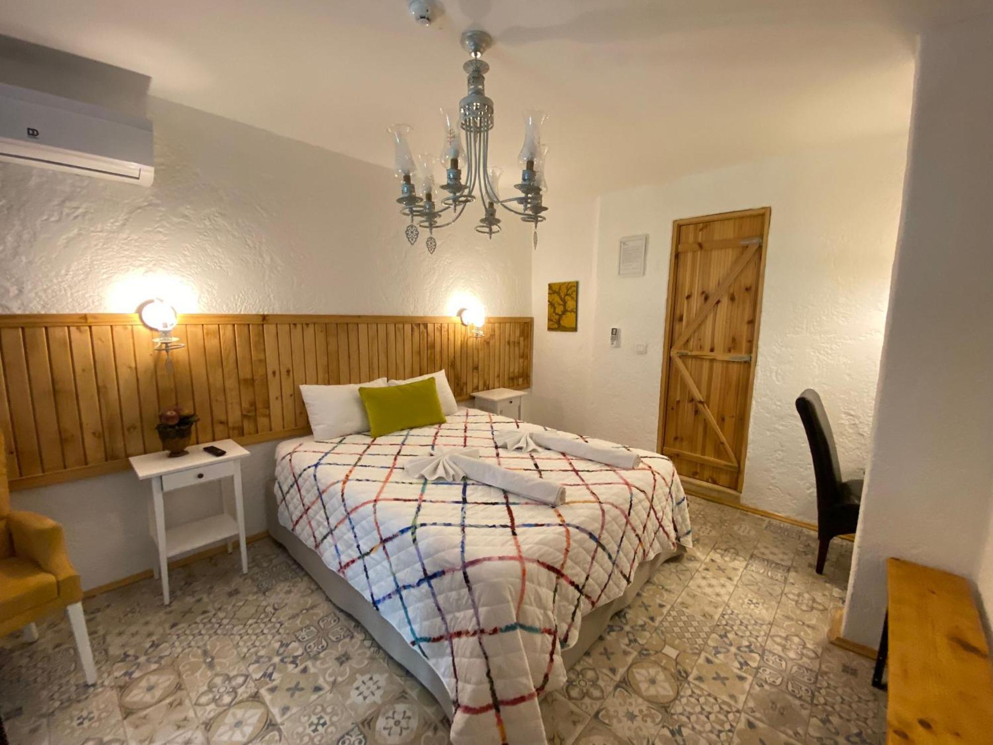 Alacati Albatross Hotel ภายนอก รูปภาพ
