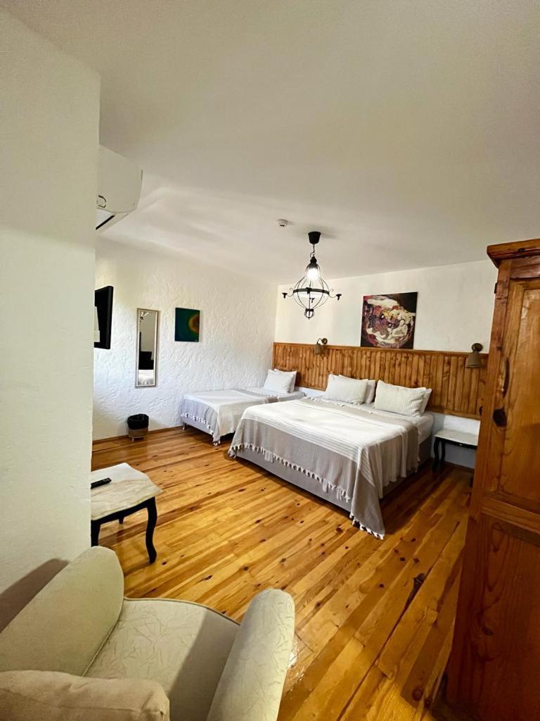 Alacati Albatross Hotel ภายนอก รูปภาพ