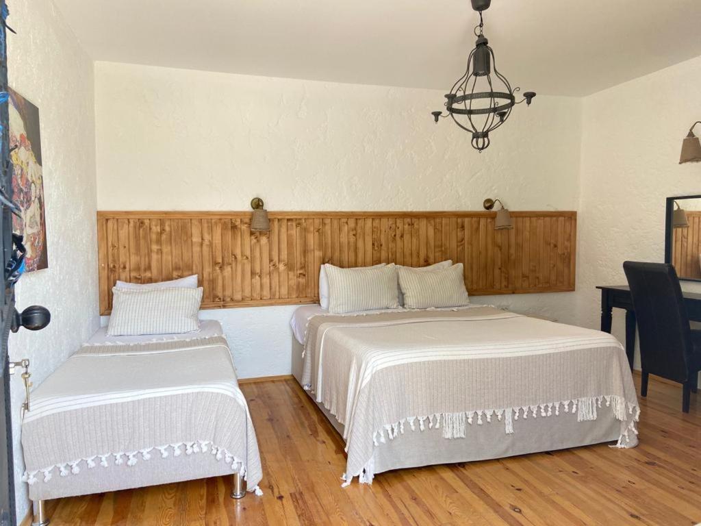 Alacati Albatross Hotel ภายนอก รูปภาพ