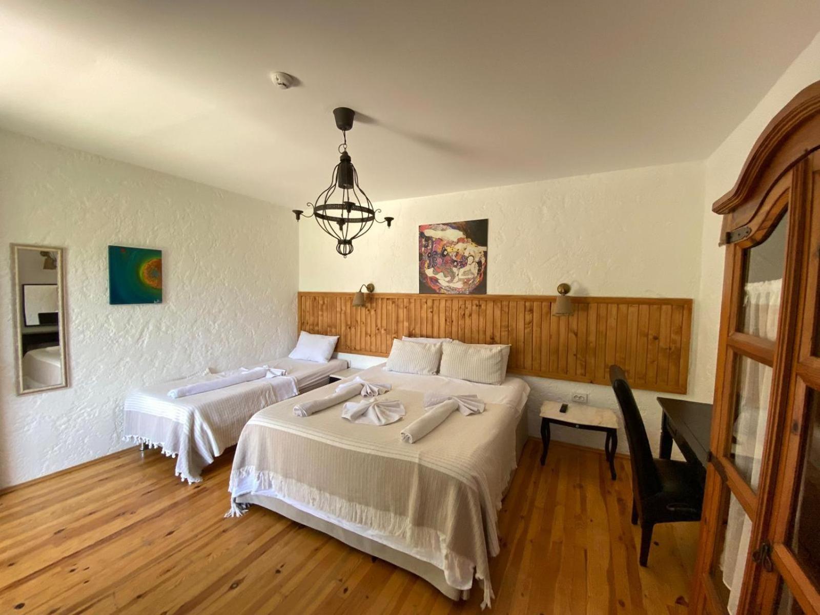 Alacati Albatross Hotel ภายนอก รูปภาพ